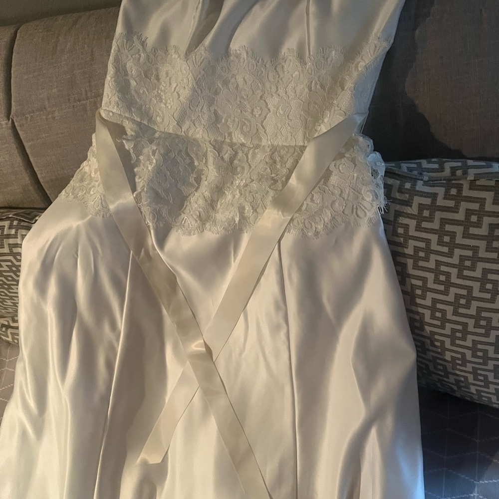 Elegant White Lace Dress